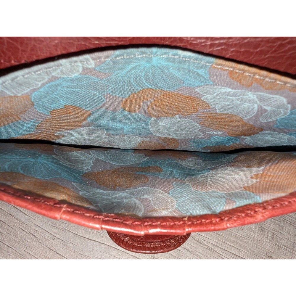 Hobo Leather Danette Continental Wallet Wristlet Glazed Red - Picture 5 of 12